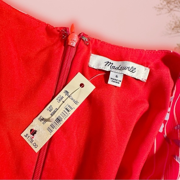 NWT Madewell ‘Button-Wrap Dress in Daisy Society’ in “Retro Stripe Lipstick Red” - Picture 4 of 16